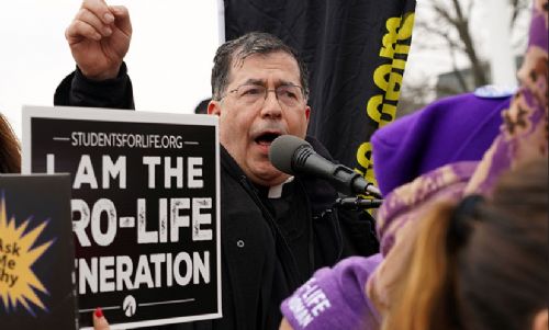 Frank Pavone Wants Pope Leo to Reinstate Him Into Priesthood